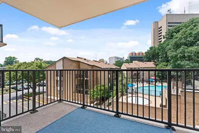 118 Monroe Street #304, Rockville, MD 20850 - Photo 21