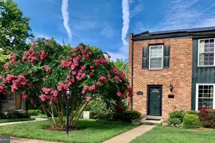 516 Meadow Hall Dr, Rockville, MD 20851 - Photo 1