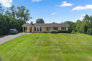 18008 Muncaster Rd, Rockville, MD 20855 - Photo 3