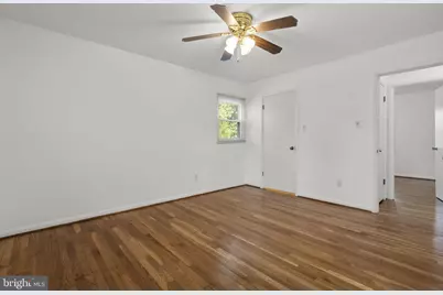 18008 Muncaster Road, Rockville, MD 20855 - Photo 29