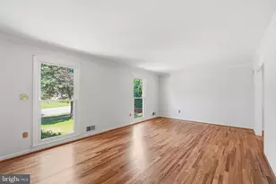 4402 Bel Pre Rd, Rockville, MD 20853 - Photo 9
