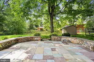 2414 Chilham Pl, Potomac, MD 20854 - Photo 35