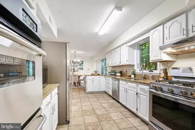 11701 Beekman Place, Potomac, MD 20854 - Photo 19