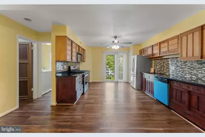 10719 Mist Haven Terrace, Rockville, MD 20852 - Photo 13