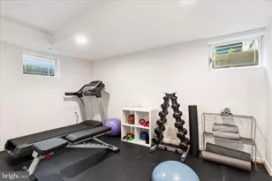 6717 Michaels Dr, Bethesda, MD 20817 - Photo 57