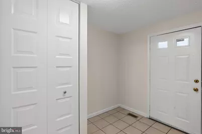 7525 Weatherby Drive, Rockville, MD 20855 - Photo 5