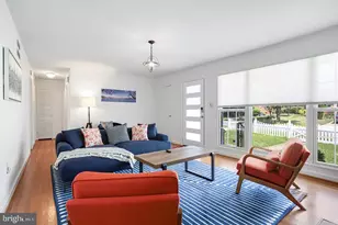 9724 Admiralty Dr, Silver Spring, MD 20910 - Photo 3