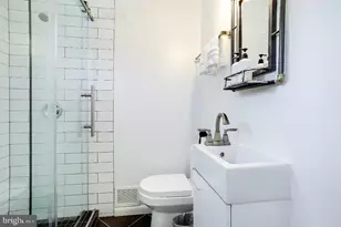 9724 Admiralty Dr, Silver Spring, MD 20910 - Photo 15