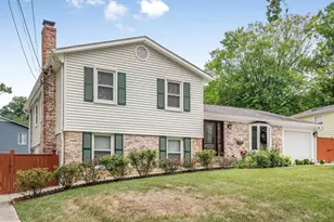 14204 Woodcrest Dr, Rockville, MD 20853 - Photo 3