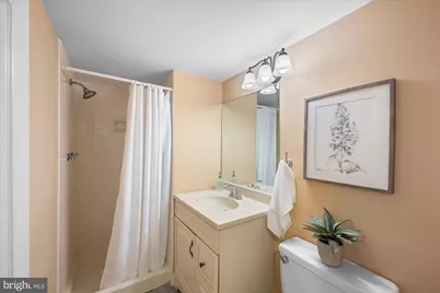 9328 Garden Court, Potomac, MD 20854 - Photo 33