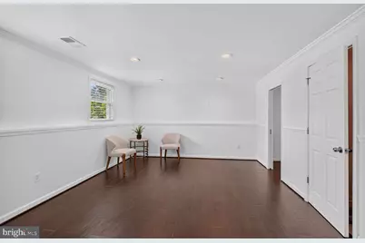 19200 Saint Johnsbury Lane, Germantown, MD 20876 - Photo 9