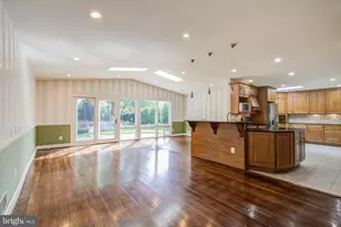 9203 Cedarcrest Dr, Bethesda, MD 20814 - Photo 5