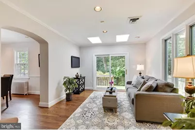 8222 Larry Place, Chevy Chase, MD 20815 - Photo 5