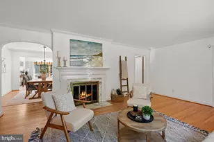 4702 Essex Ave, Chevy Chase, MD 20815 - Photo 13