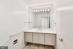 1 Monterra Ct, Rockville, MD 20850 - Photo 23