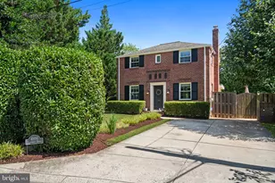 4900 Greenway Dr, Bethesda, MD 20816 - Photo 1