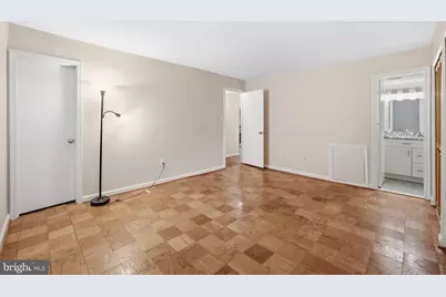 2005 Coleridge Drive #13-101, Silver Spring, MD 20902 - Photo 9