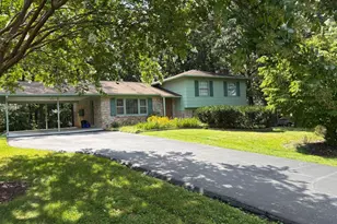 18001 Mill Creek Dr, Rockville, MD 20855 - Photo 1