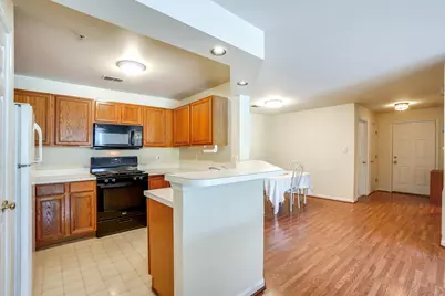 13101 Millhaven Place #9E, Germantown, MD 20874 - Photo 11