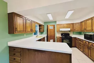 907 Heron Dr, Silver Spring, MD 20901 - Photo 11