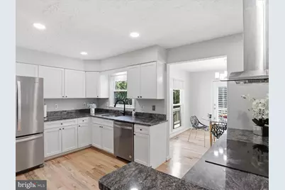 14225 Secluded Lane, North Potomac, MD 20878 - Photo 11