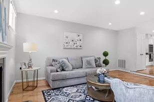 14225 Secluded Ln, North Potomac, MD 20878 - Photo 17