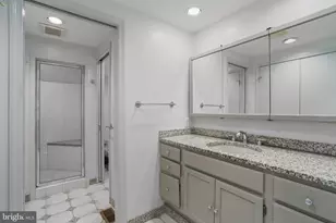 11209 Farmland Dr, Rockville, MD 20852 - Photo 35