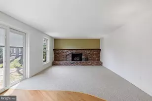 11209 Farmland Dr, Rockville, MD 20852 - Photo 15