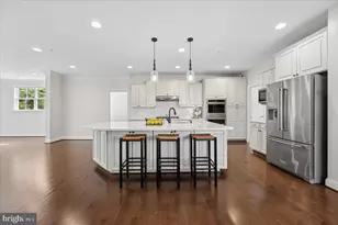19902 Stearns Ct, Poolesville, MD 20837 - Photo 17