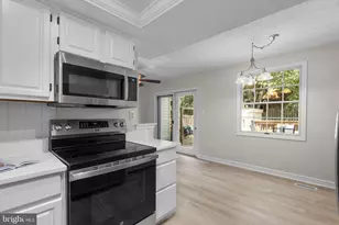 12537 Coral Grove Pl, Germantown, MD 20874 - Photo 11