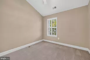 1031 Gaither Rd, Rockville, MD 20850 - Photo 21