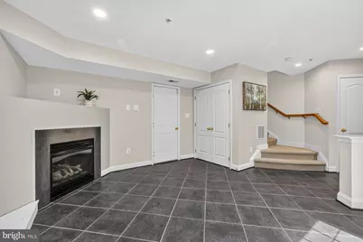 1031 Gaither Road, Rockville, MD 20850 - Photo 5