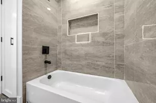 703 Northwest Dr, Silver Spring, MD 20901 - Photo 25