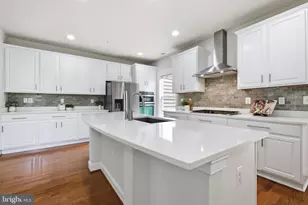 11808 Mango Ln, North Potomac, MD 20878 - Photo 9