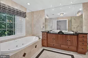 11432 Cedar Ridge Dr, Potomac, MD 20854 - Photo 21