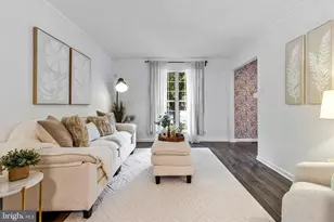 14955 Carriage Square Dr, Silver Spring, MD 20906 - Photo 13