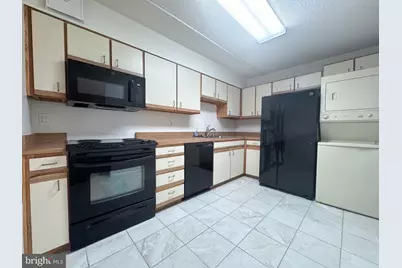 15107 Interlachen Drive #807, Silver Spring, MD 20906 - Photo 3