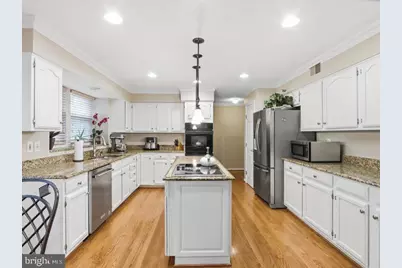 213 Bristol Downs Drive, Gaithersburg, MD 20877 - Photo 17