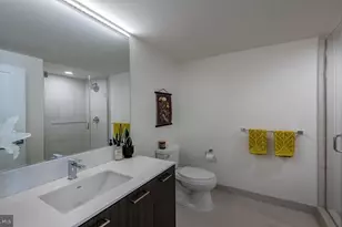 4710 Elm St, Bethesda, MD 20814 - Photo 11