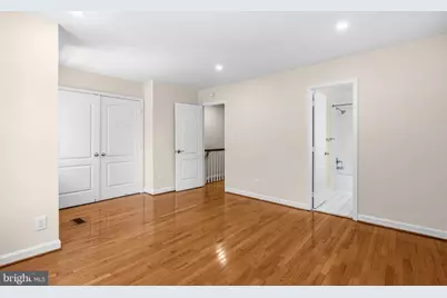 3846 Chesterwood Drive #3846, Silver Spring, MD 20906 - Photo 3