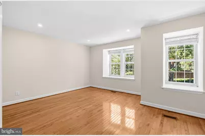 3846 Chesterwood Drive #3846, Silver Spring, MD 20906 - Photo 5