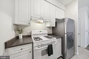501 Hungerford Dr, Rockville, MD 20850 - Photo 9