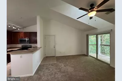 18518 Boysenberry Drive #226, Gaithersburg, MD 20879 - Photo 9