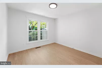 19359 Frenchton Place, Gaithersburg, MD 20886 - Photo 9