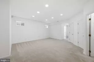 308 Barnside Pl, Rockville, MD 20850 - Photo 39