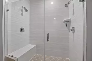 210 Decoverly Dr, Gaithersburg, MD 20878 - Photo 9