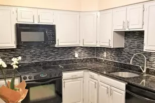 10952 Bloomingdale Dr, Rockville, MD 20852 - Photo 13