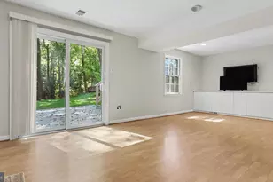 7800 Seven Locks Rd, Bethesda, MD 20817 - Photo 19