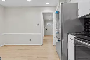 7800 Seven Locks Rd, Bethesda, MD 20817 - Photo 15