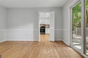 7800 Seven Locks Rd, Bethesda, MD 20817 - Photo 9